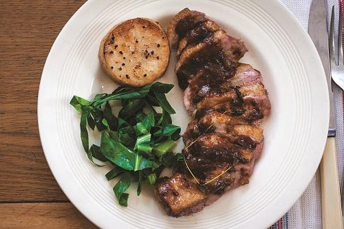 Duck breast in prune sauce 